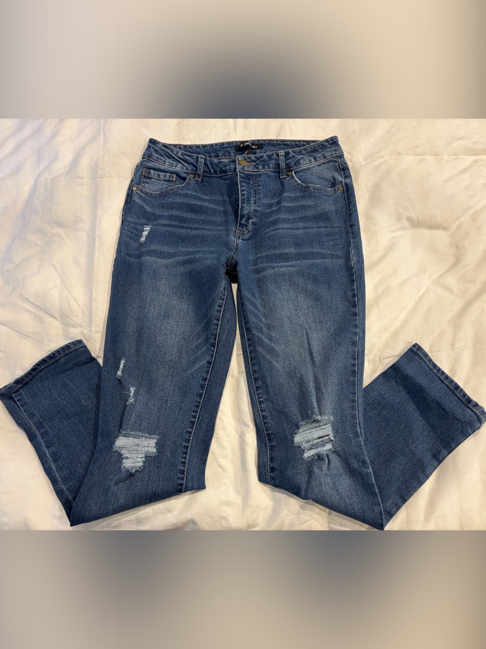 Women’s Dark Blue Distressed skinny Jeans